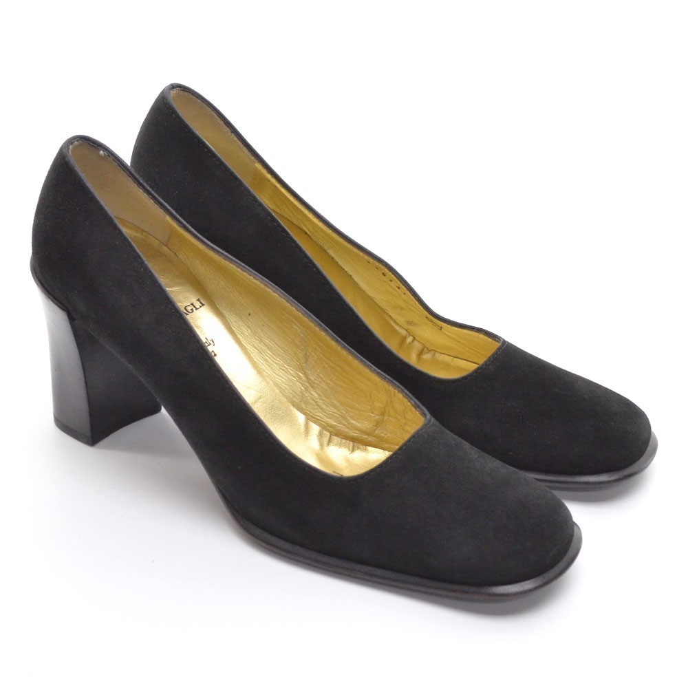 Bruno Magli Black Suede Round Toe Pumps 8.5 AAA New